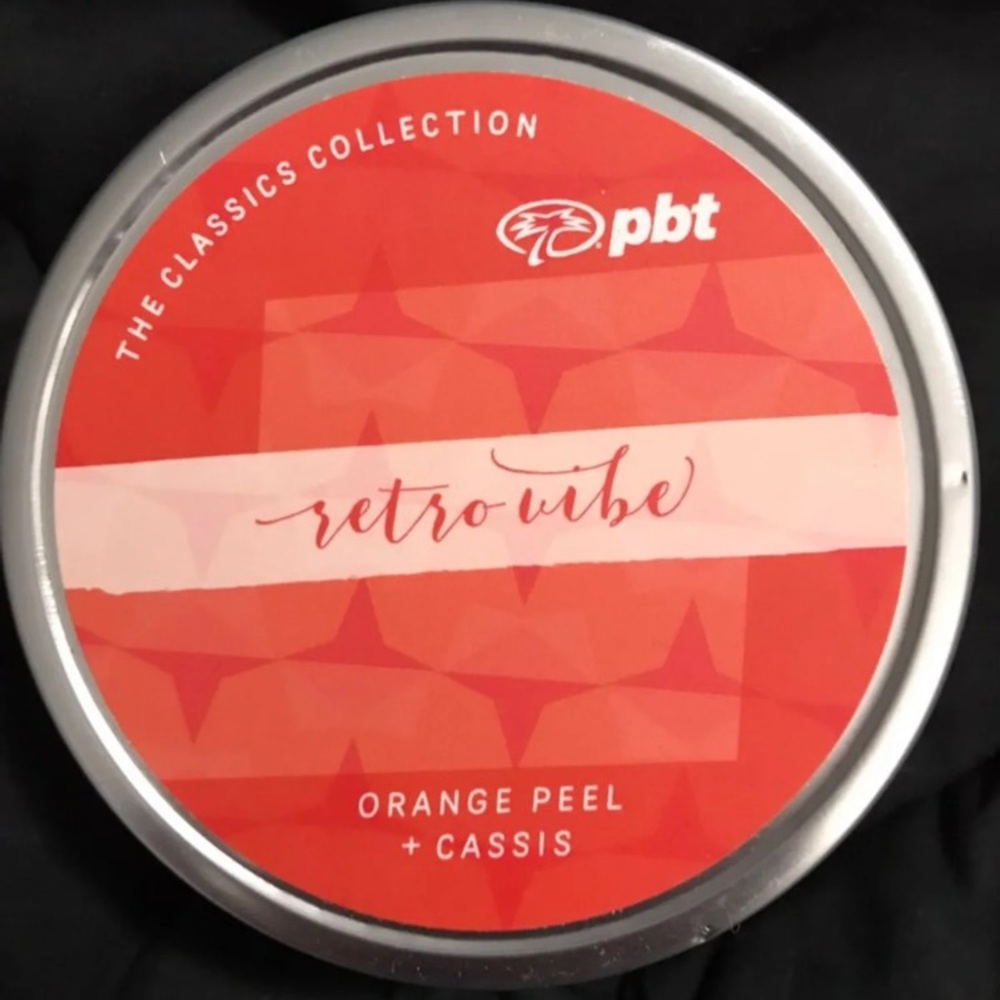 Retro Vibe candle